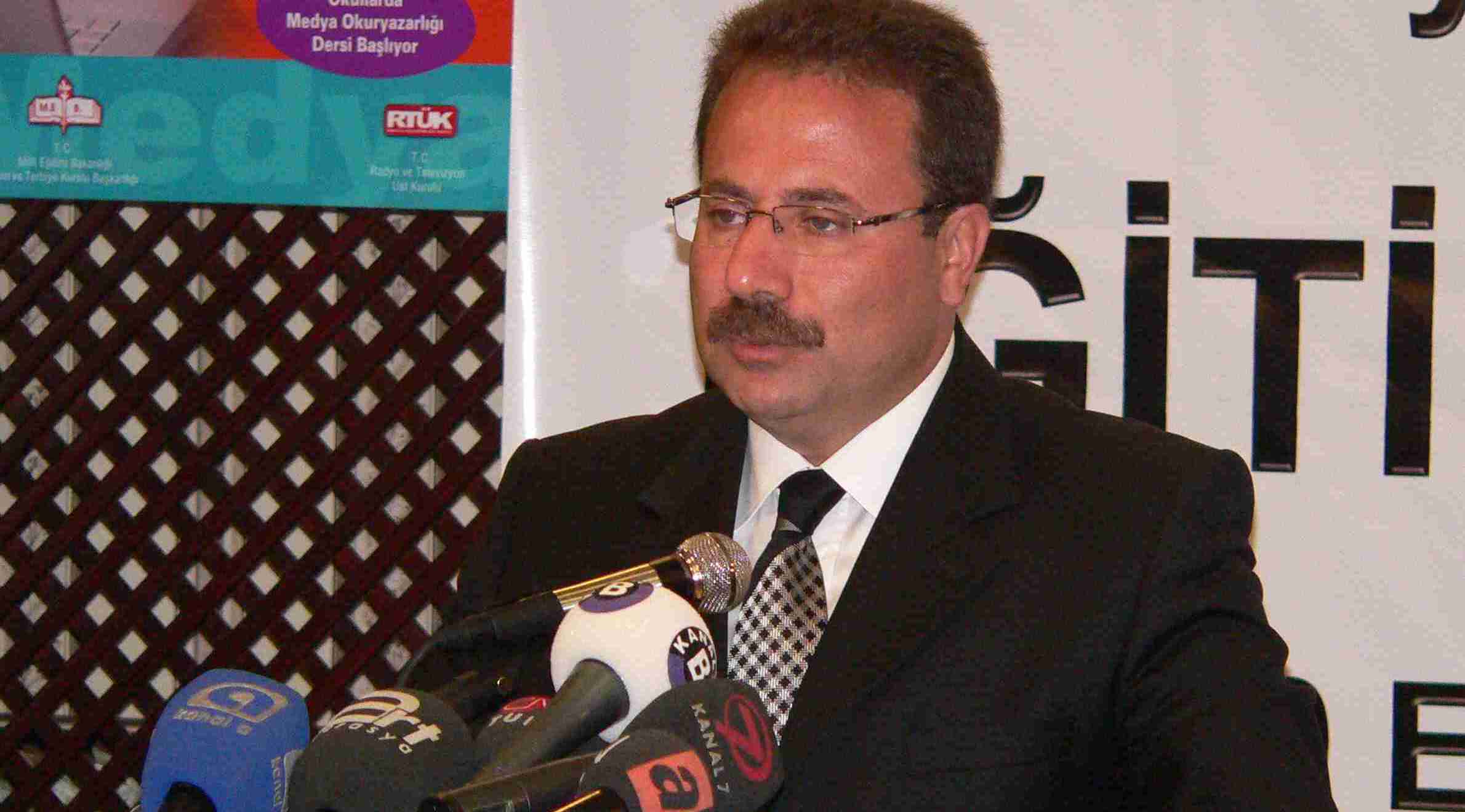 Tayyip, Zahid'i Almanya'ya Götür!